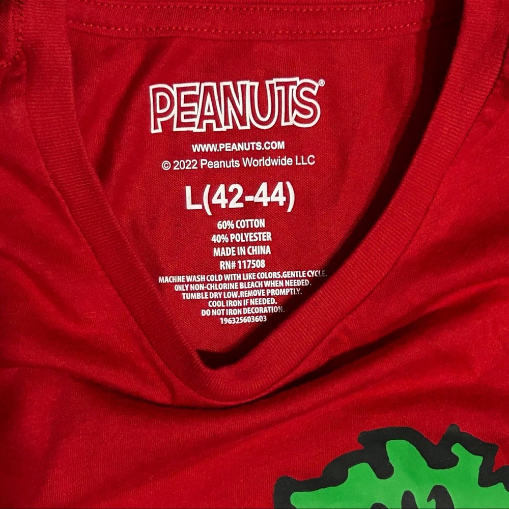 Peanuts Red T-Shirt with Green Graphic - Picture 4 of 4